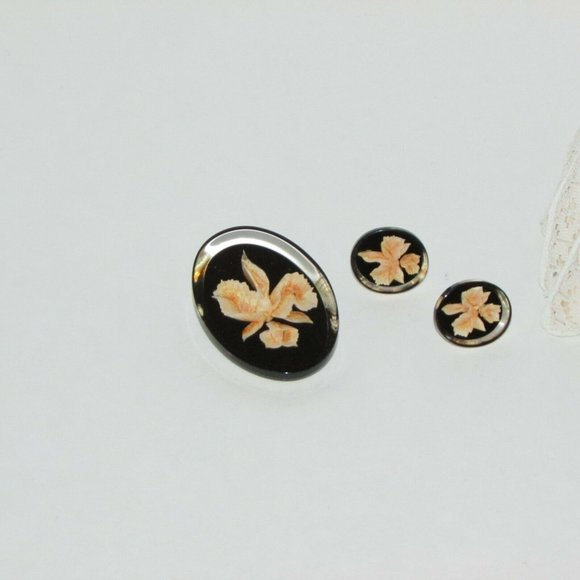 Vintage Lucite Brooch & Pierced Earrings Set Black Peach Flowers Cottagecore - Picture 6 of 6
